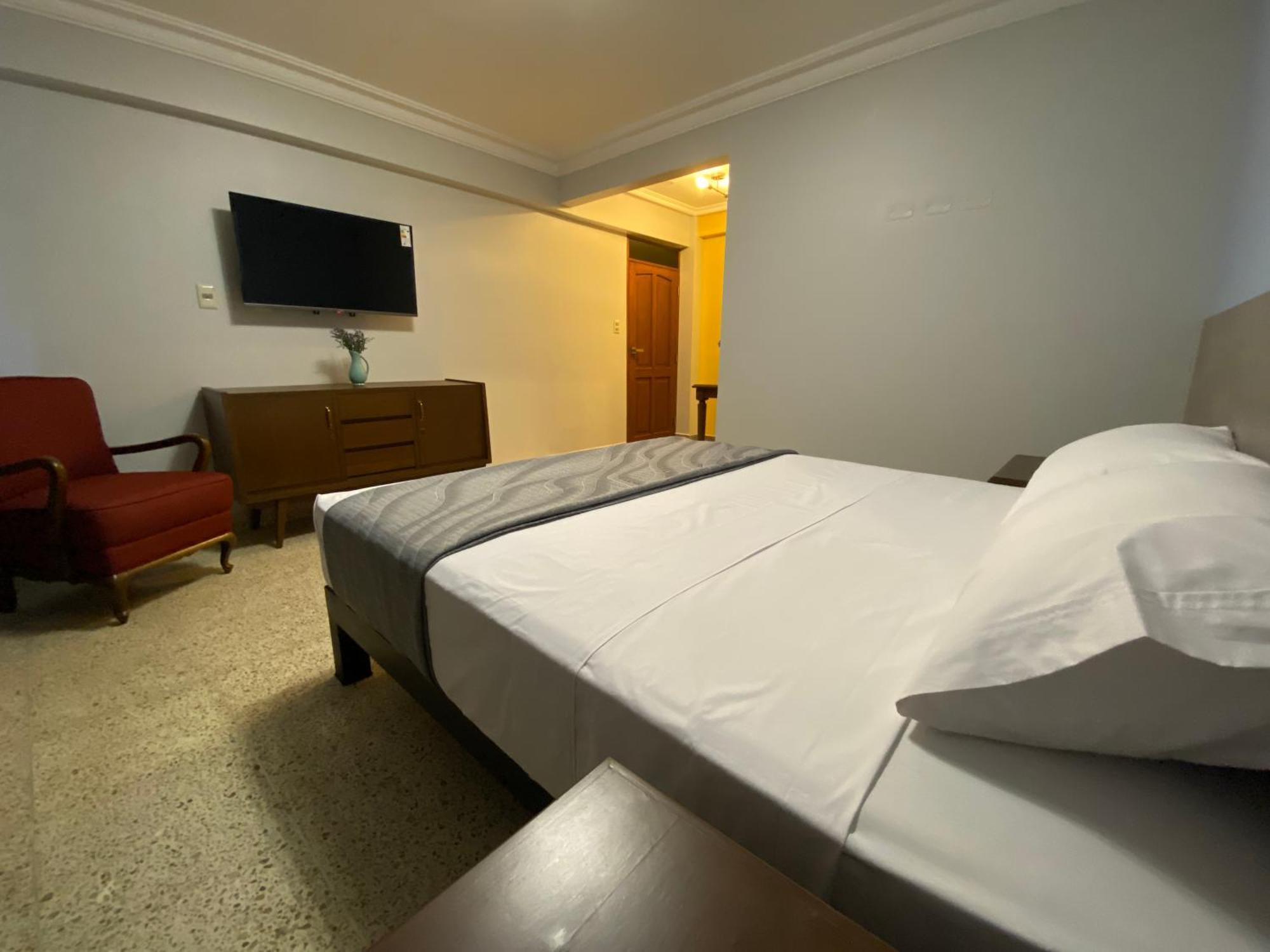 Izza Hotel Cochabamba Exterior foto